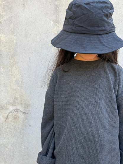 Le haut maille - gris
